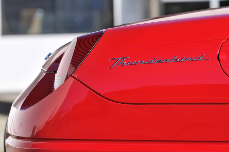 2002 Ford Thunderbird 11th Gen - Image 9 of 12