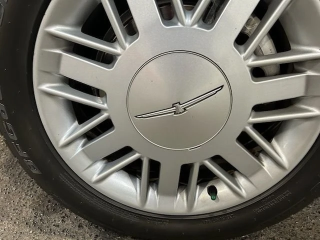 2002 Ford Thunderbird 11th Gen - Image 8 of 15