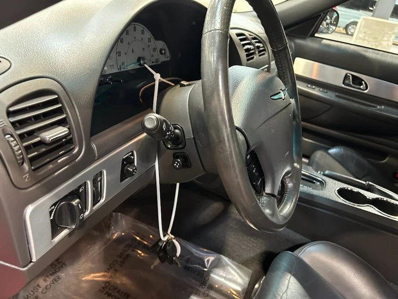 2002 Ford Thunderbird 11th Gen - Image 13 of 15