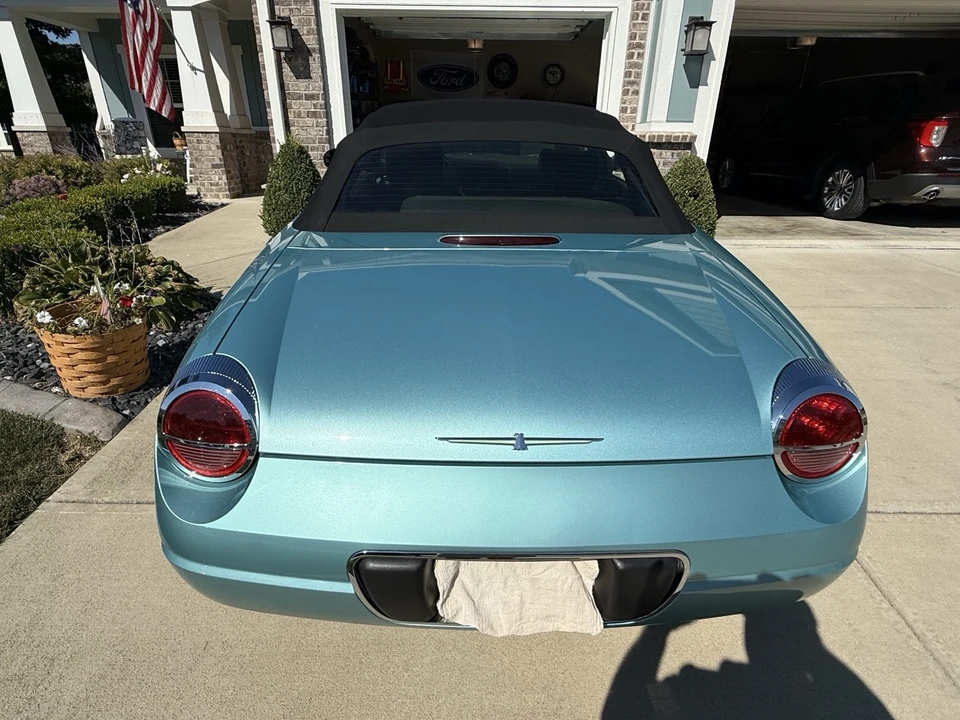 2002 Ford Thunderbird 11th Gen - Image 5 of 10