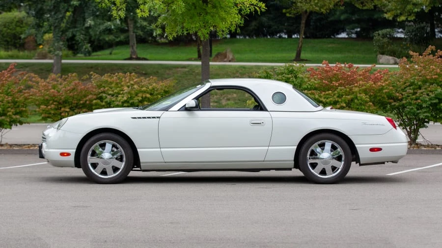 2002 Ford Thunderbird 11th Gen - Image 8 of 20