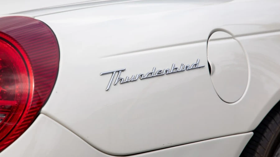 2002 Ford Thunderbird 11th Gen - Image 11 of 20