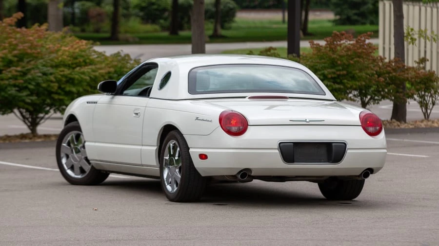 2002 Ford Thunderbird 11th Gen - Image 13 of 20