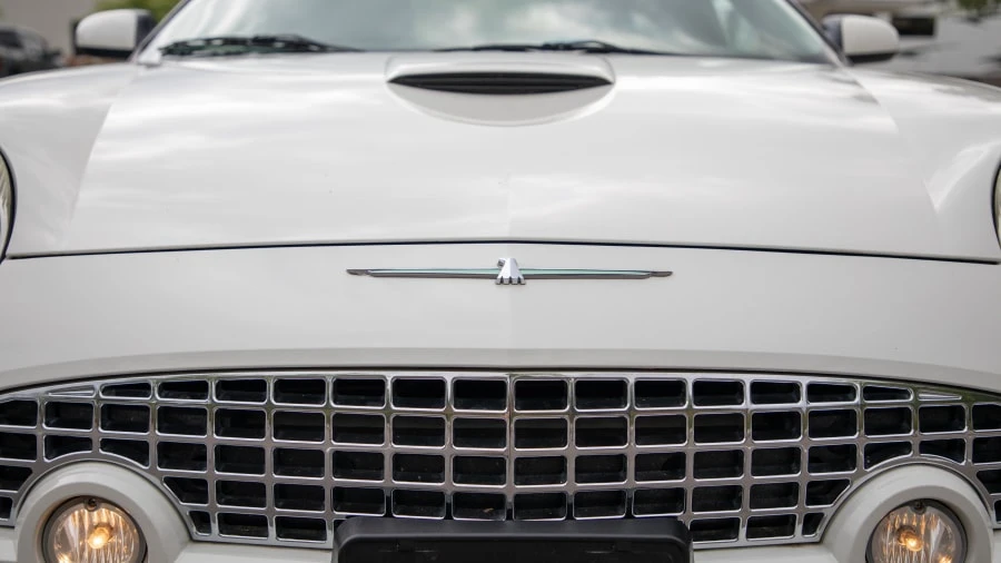 2002 Ford Thunderbird 11th Gen - Image 16 of 20