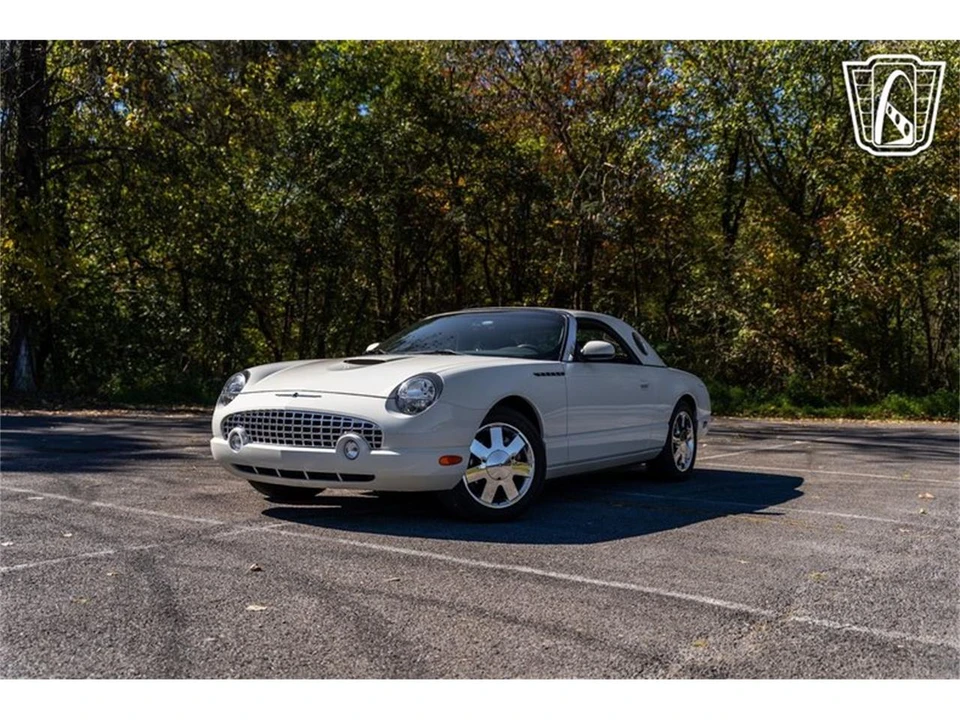 2002 Ford Thunderbird 11th Gen - Image 6 of 31