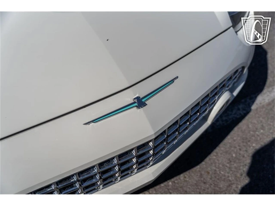 2002 Ford Thunderbird 11th Gen - Image 24 of 31