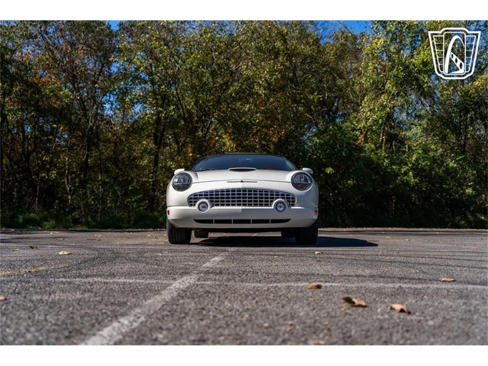 2002 Ford Thunderbird 11th Gen - Image 4 of 31