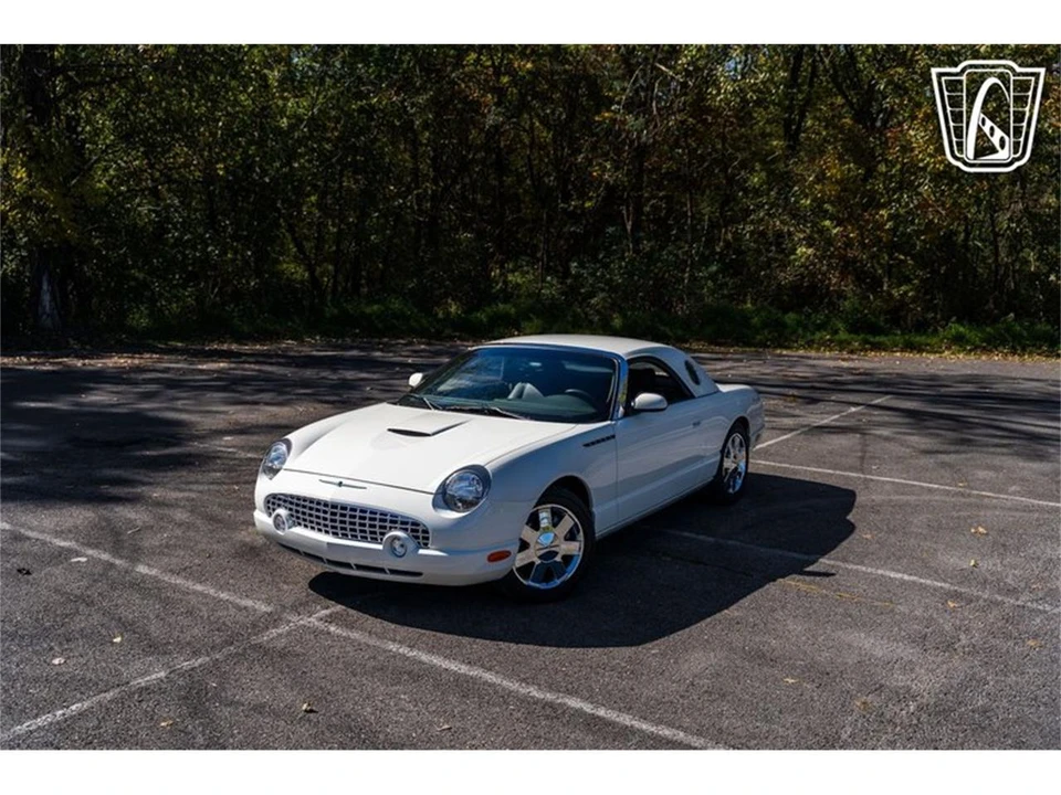 2002 Ford Thunderbird 11th Gen - Image 5 of 31