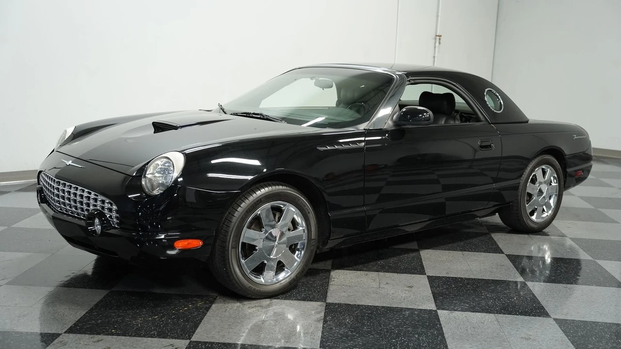 2002 Ford Thunderbird 11th Gen - Image 6 of 12