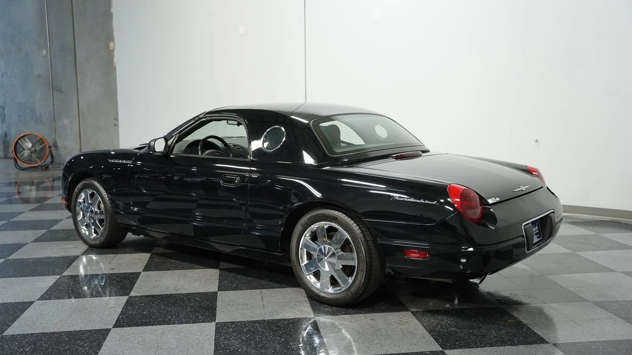2002 Ford Thunderbird 11th Gen - Image 7 of 12