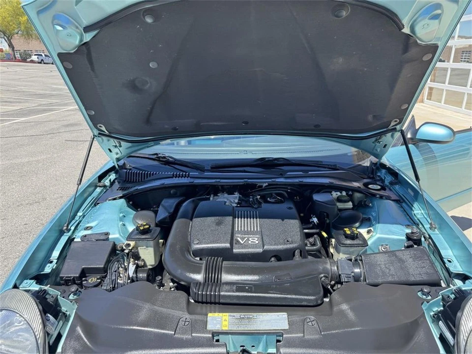 2002 Ford Thunderbird 11th Gen - Image 19 of 22