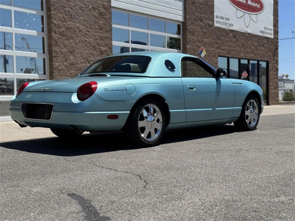 2002 Ford Thunderbird 11th Gen - Image 4 of 22