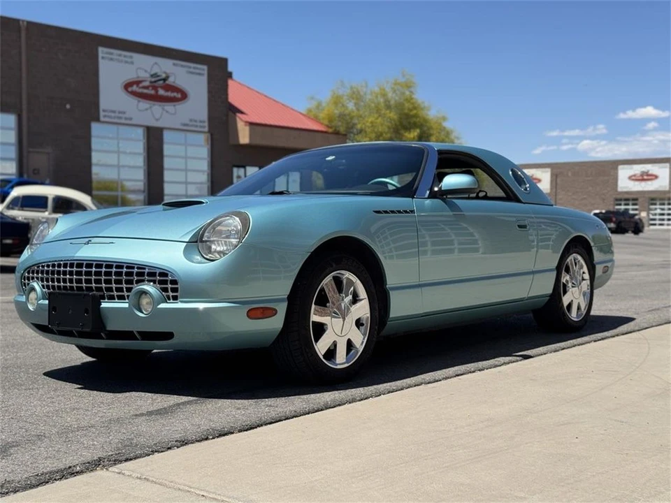 2002 Ford Thunderbird 11th Gen - Image 8 of 22