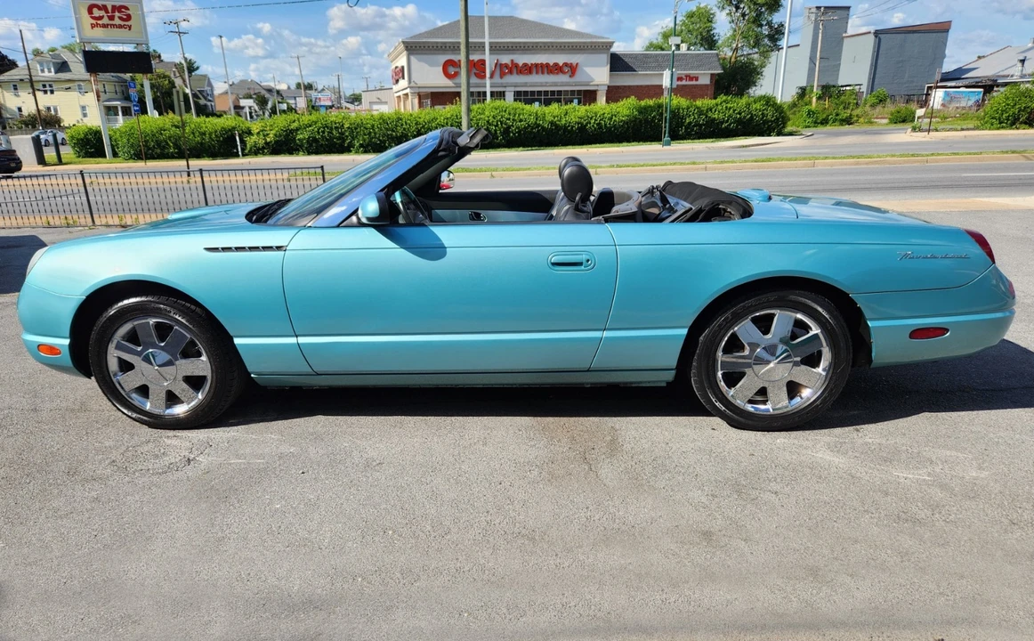 2002 Ford Thunderbird - Image 9 of 25