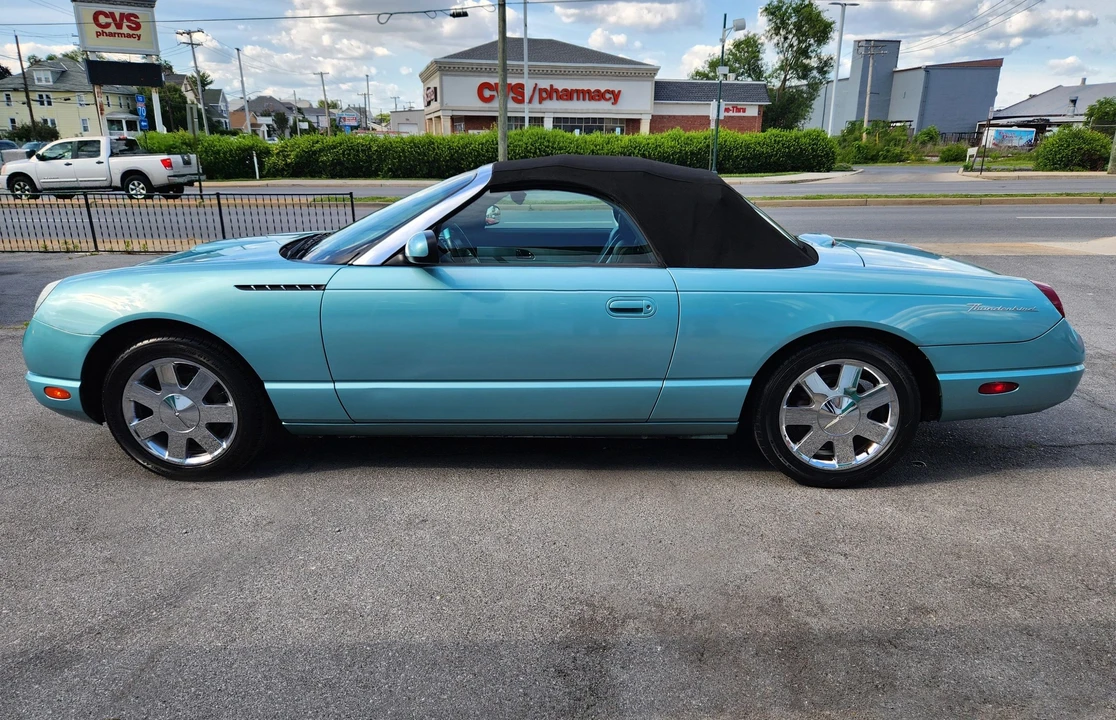 2002 Ford Thunderbird 11th Gen - Image 13 of 23