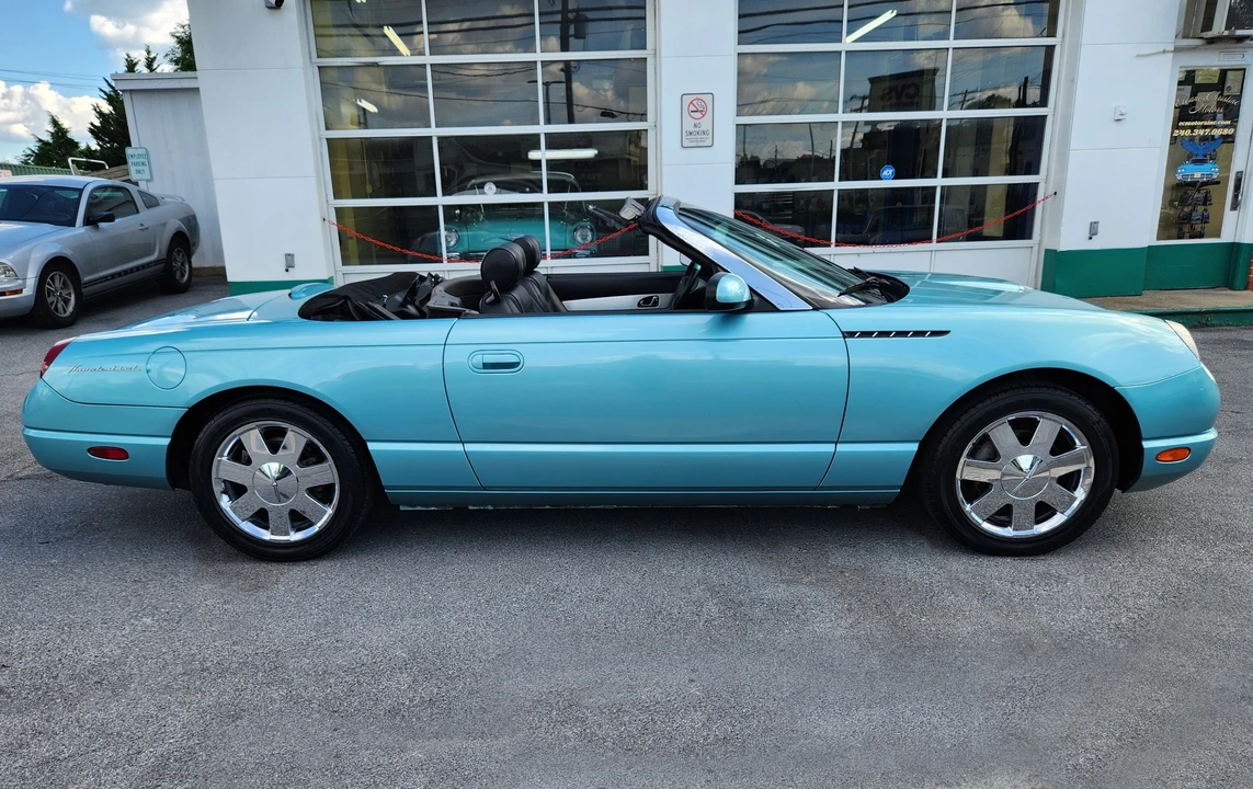 2002 Ford Thunderbird 11th Gen - Image 5 of 23