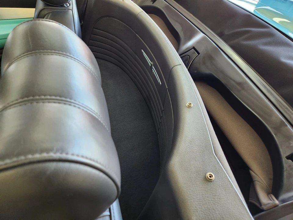 2002 Ford Thunderbird 11th Gen - Image 19 of 23