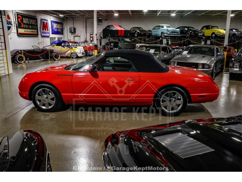 2002 Ford Thunderbird 11th Gen - Image 18 of 31