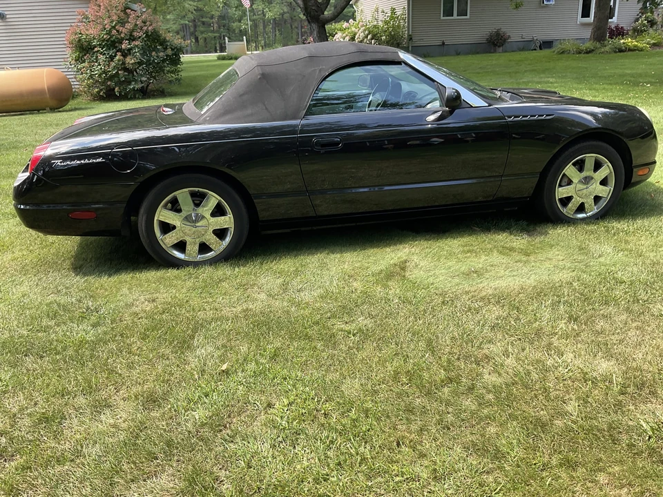 2002 Ford Thunderbird 11th Gen - Image 12 of 31