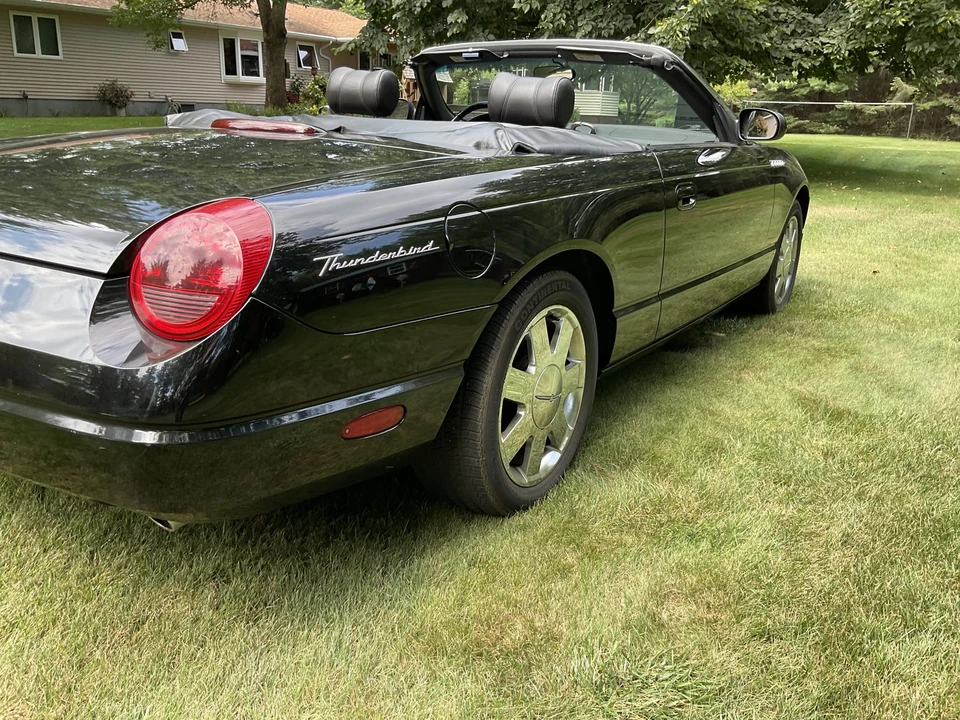 2002 Ford Thunderbird 11th Gen - Image 30 of 31