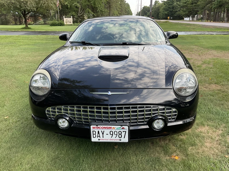 2002 Ford Thunderbird 11th Gen - Image 21 of 31
