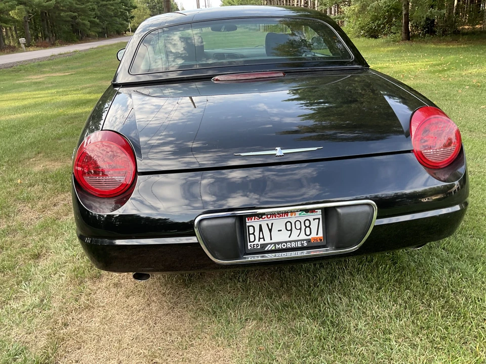 2002 Ford Thunderbird 11th Gen - Image 25 of 31