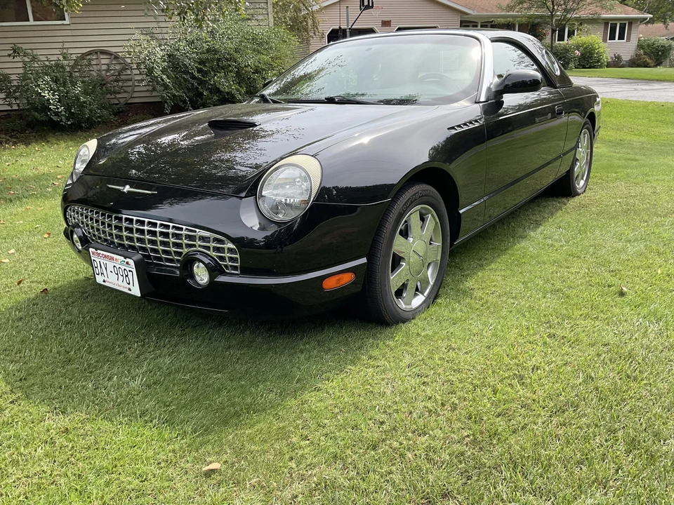 2002 Ford Thunderbird 11th Gen - Image 19 of 31
