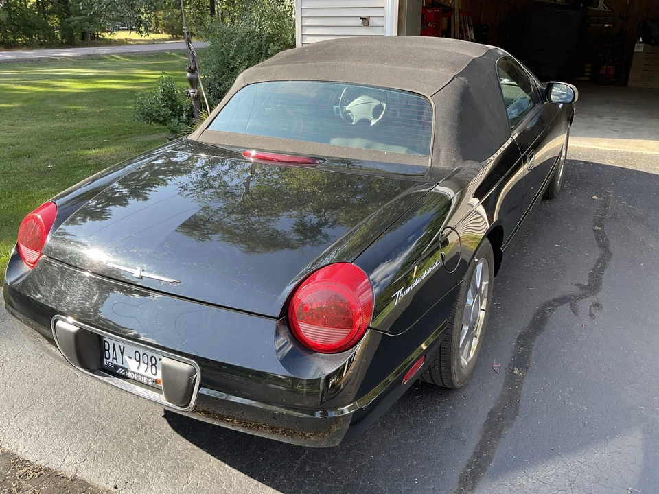 2002 Ford Thunderbird 11th Gen - Image 14 of 31