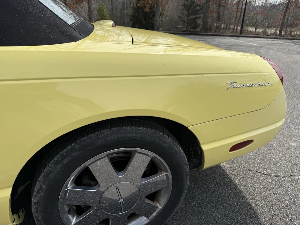 2002 Ford Thunderbird 11th Gen - Image 16 of 21