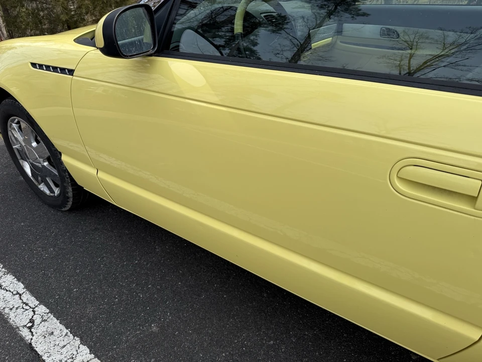 2002 Ford Thunderbird 11th Gen - Image 11 of 21