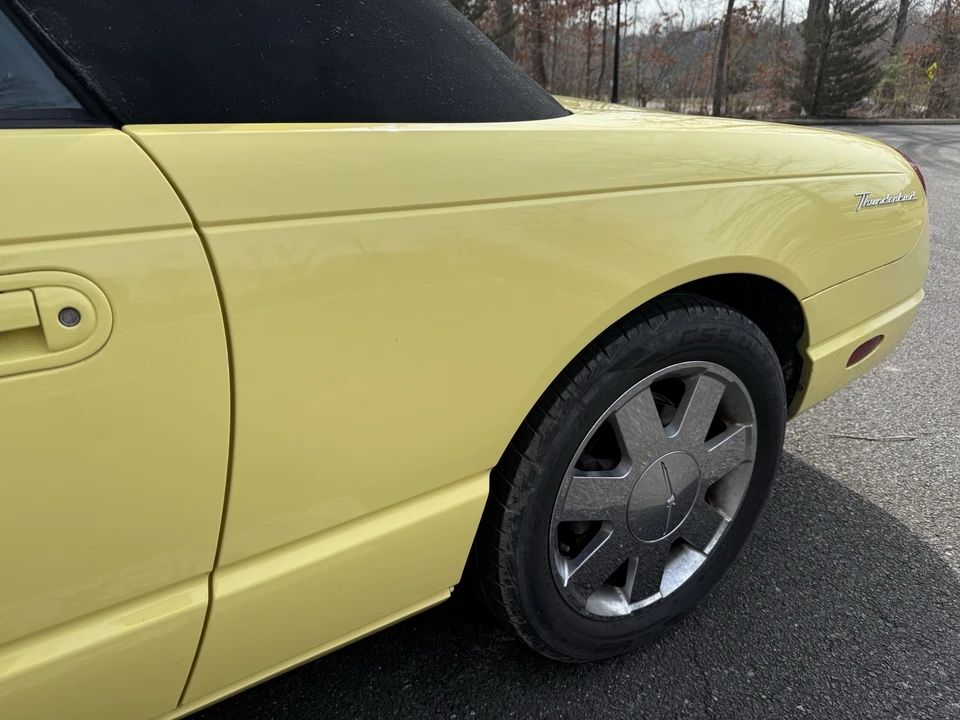 2002 Ford Thunderbird 11th Gen - Image 15 of 21