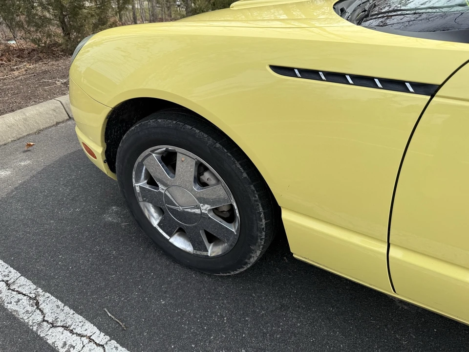 2002 Ford Thunderbird 11th Gen - Image 9 of 21