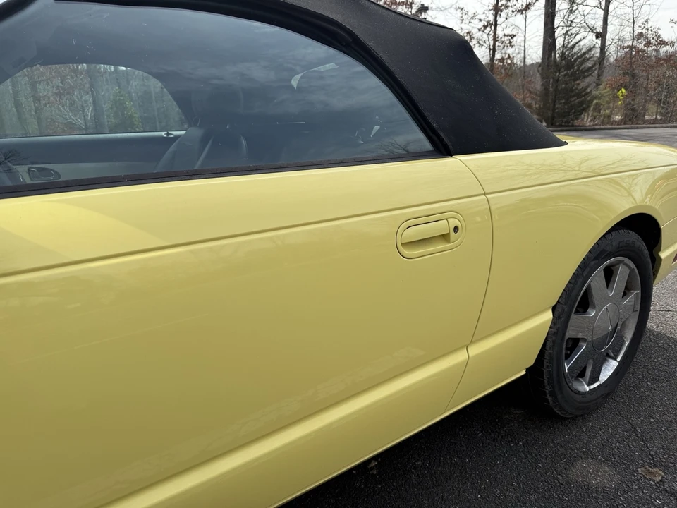 2002 Ford Thunderbird 11th Gen - Image 14 of 21