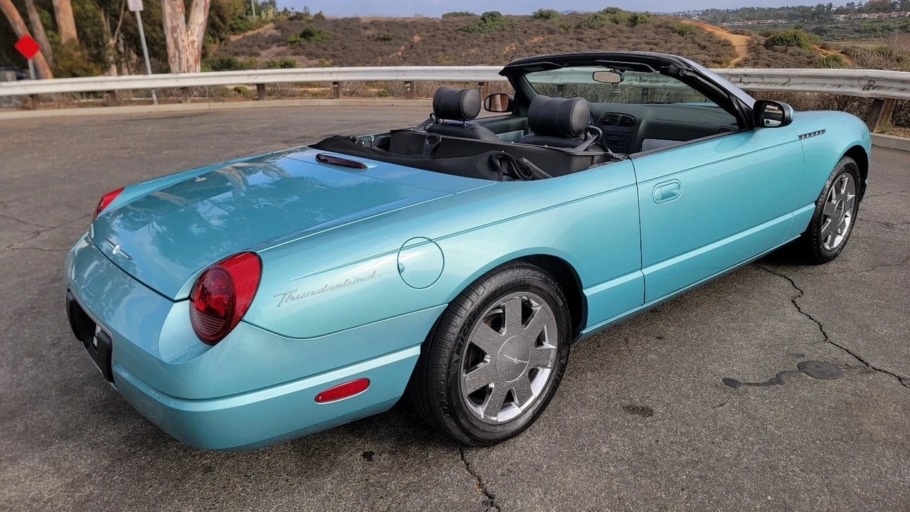 2002 Ford Thunderbird 10th Gen - Image 2 of 21