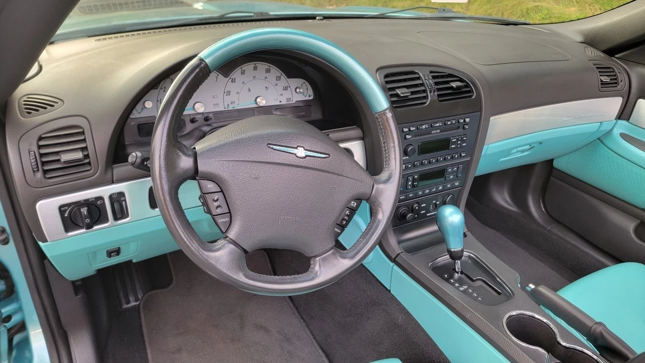 2002 Ford Thunderbird 10th Gen - Image 21 of 21