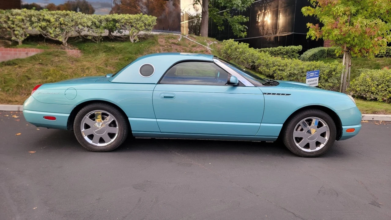 2002 Ford Thunderbird 10th Gen - Image 7 of 21