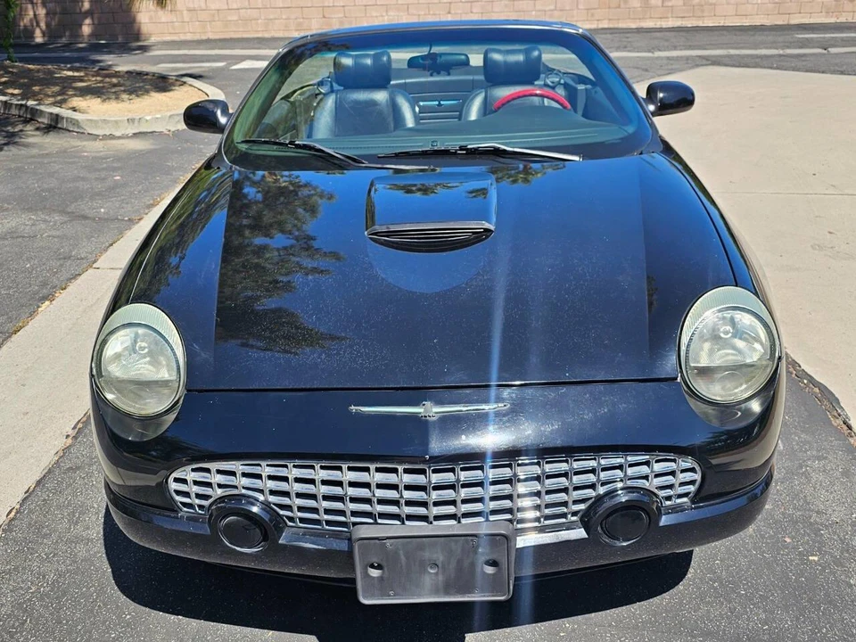 2002 Ford Thunderbird 11th Gen - Image 19 of 31
