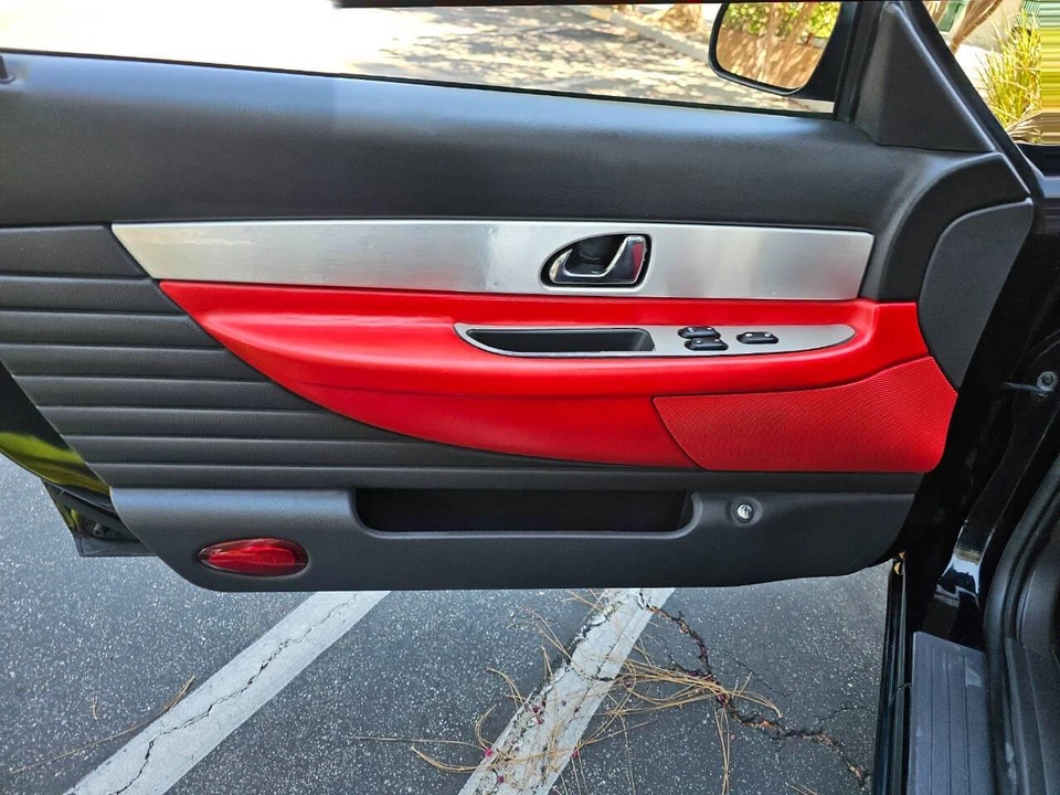 2002 Ford Thunderbird 11th Gen - Image 24 of 31