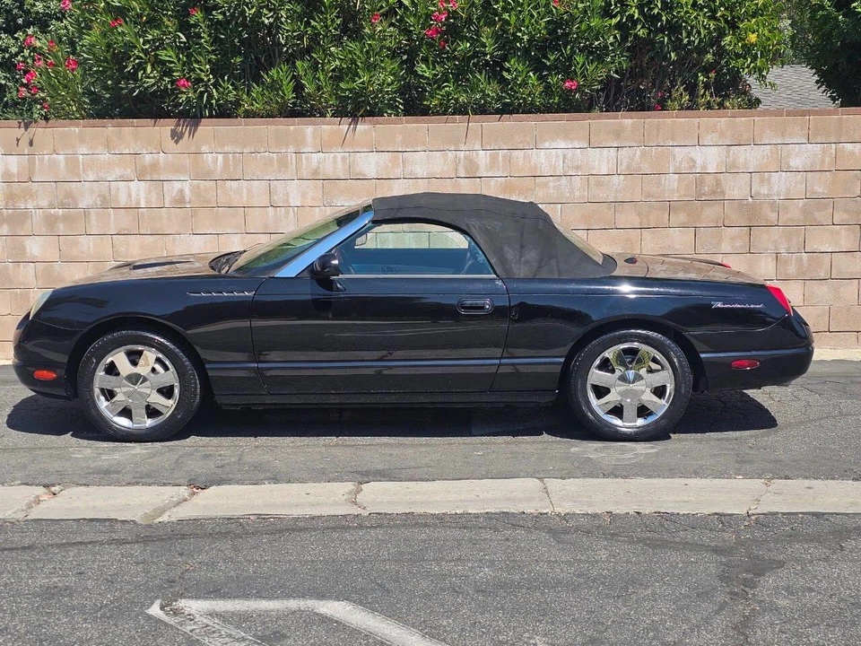 2002 Ford Thunderbird 11th Gen - Image 6 of 31