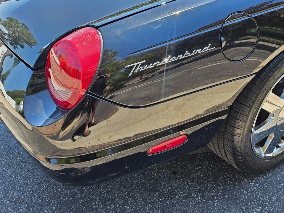 2002 Ford Thunderbird 11th Gen - Image 16 of 31