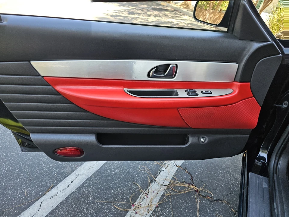 2002 Ford Thunderbird 11th Gen - Image 13 of 31