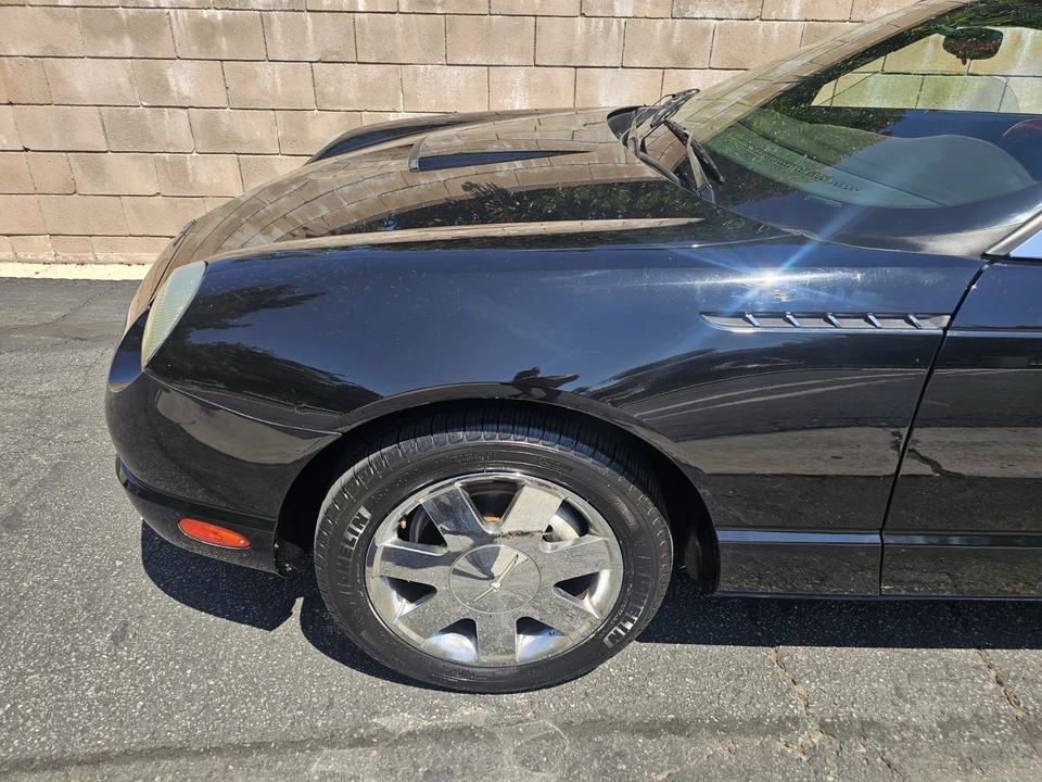 2002 Ford Thunderbird 11th Gen - Image 24 of 31