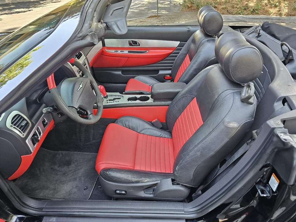 2002 Ford Thunderbird 11th Gen - Image 28 of 31