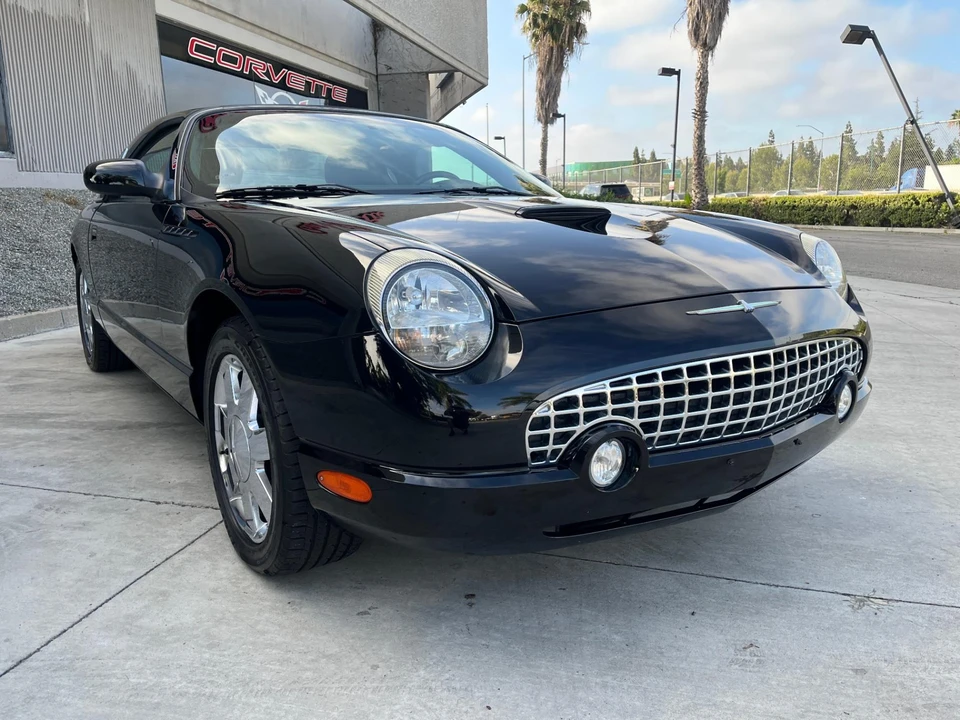 2002 Ford Thunderbird 11th Gen - Image 16 of 31