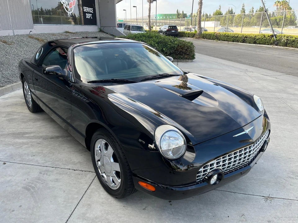 2002 Ford Thunderbird 11th Gen - Image 19 of 31