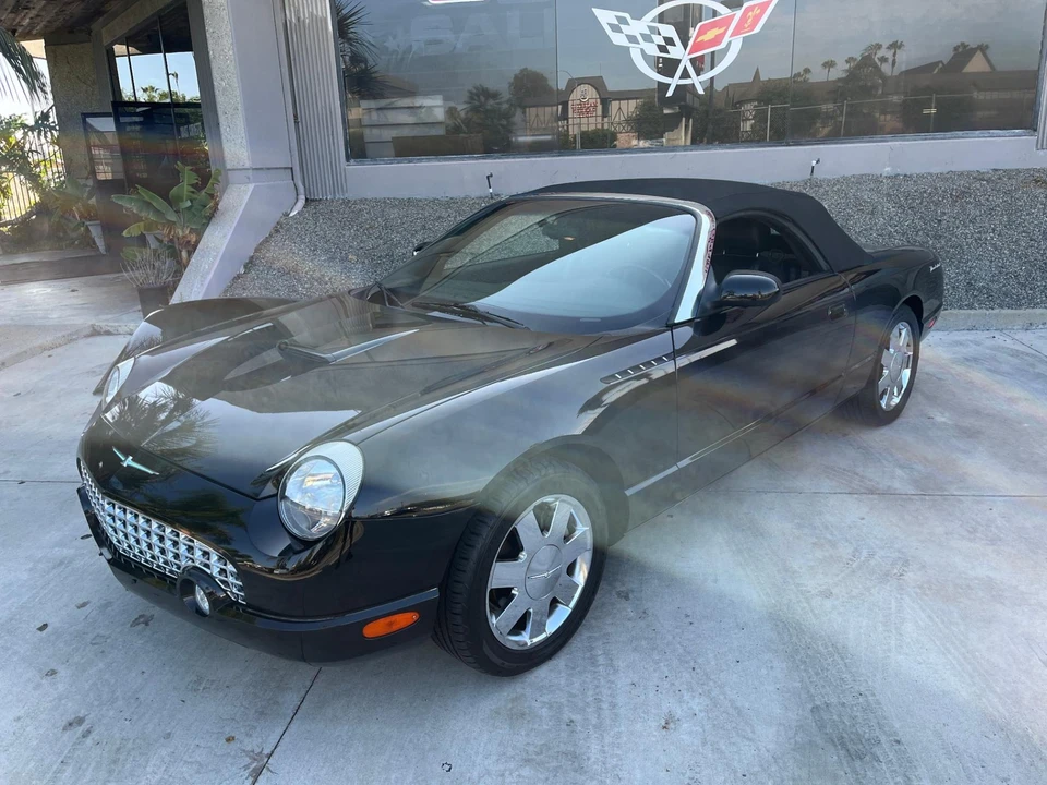 2002 Ford Thunderbird 11th Gen - Image 21 of 31