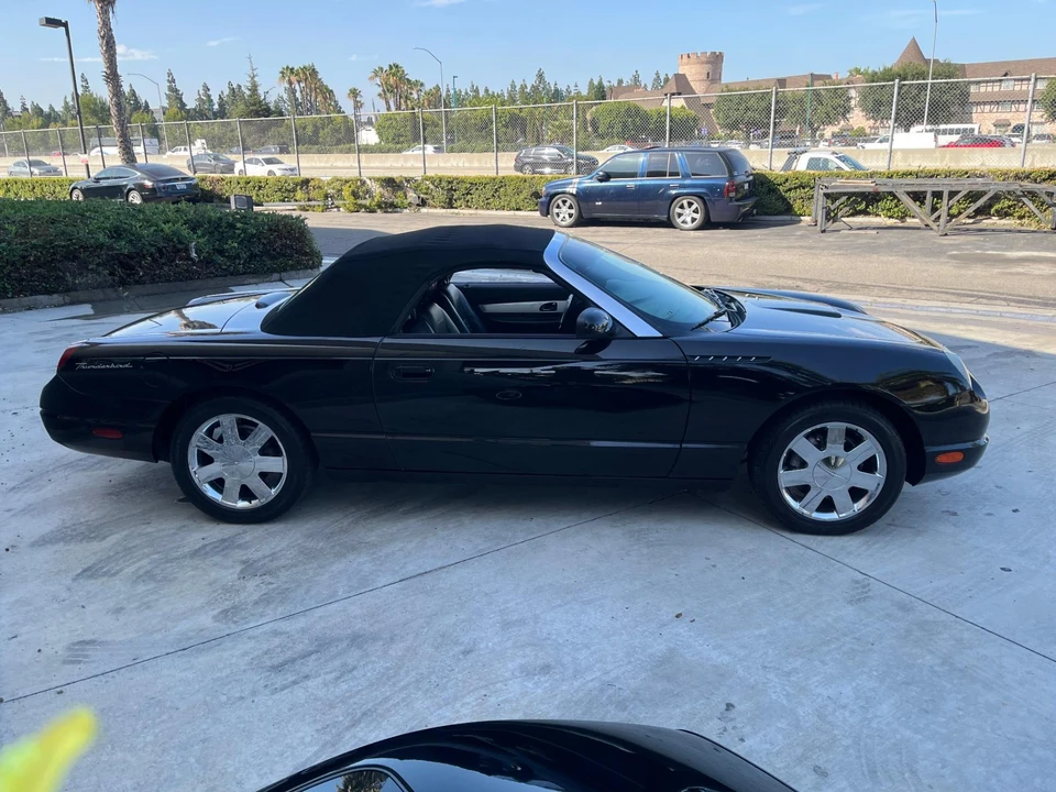 2002 Ford Thunderbird 11th Gen - Image 23 of 31