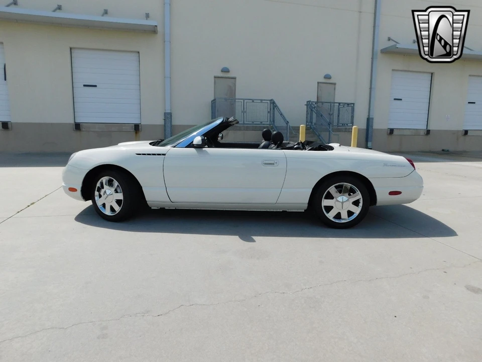 2002 Ford Thunderbird 11th Gen - Image 7 of 12