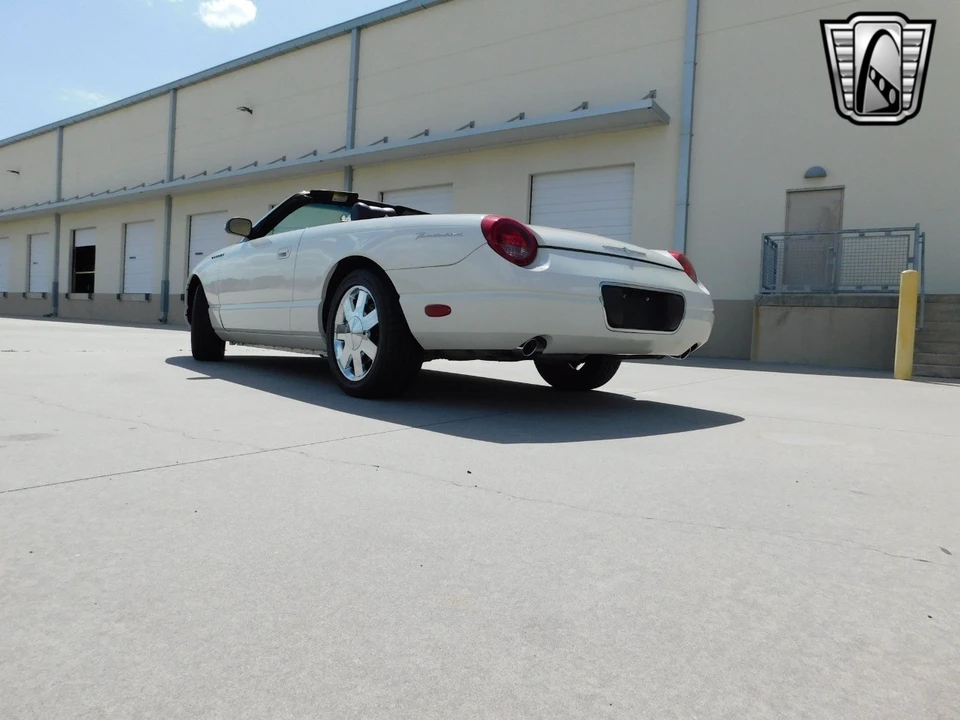 2002 Ford Thunderbird 11th Gen - Image 11 of 12