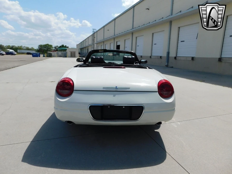 2002 Ford Thunderbird 11th Gen - Image 5 of 12